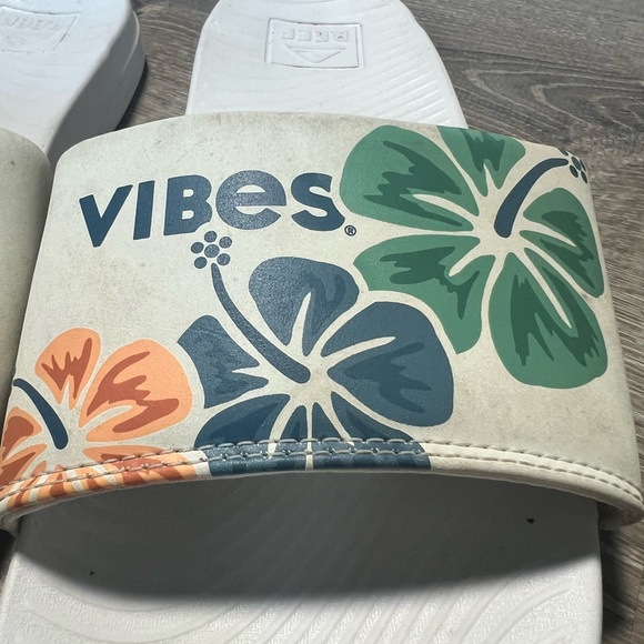 Reef Shoes - REEF Good Vibes Life Is Good Sandal- 9